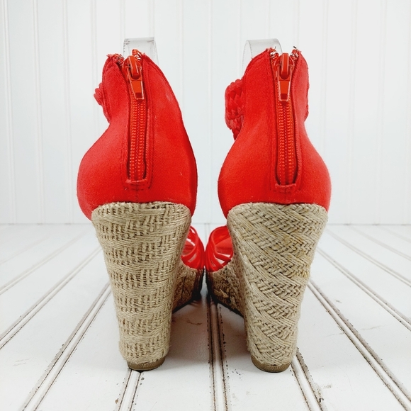 Steve Madden Rise Wedge Heel Espadrille T Strap Red Fabric Heels i850 - Picture 6 of 13
